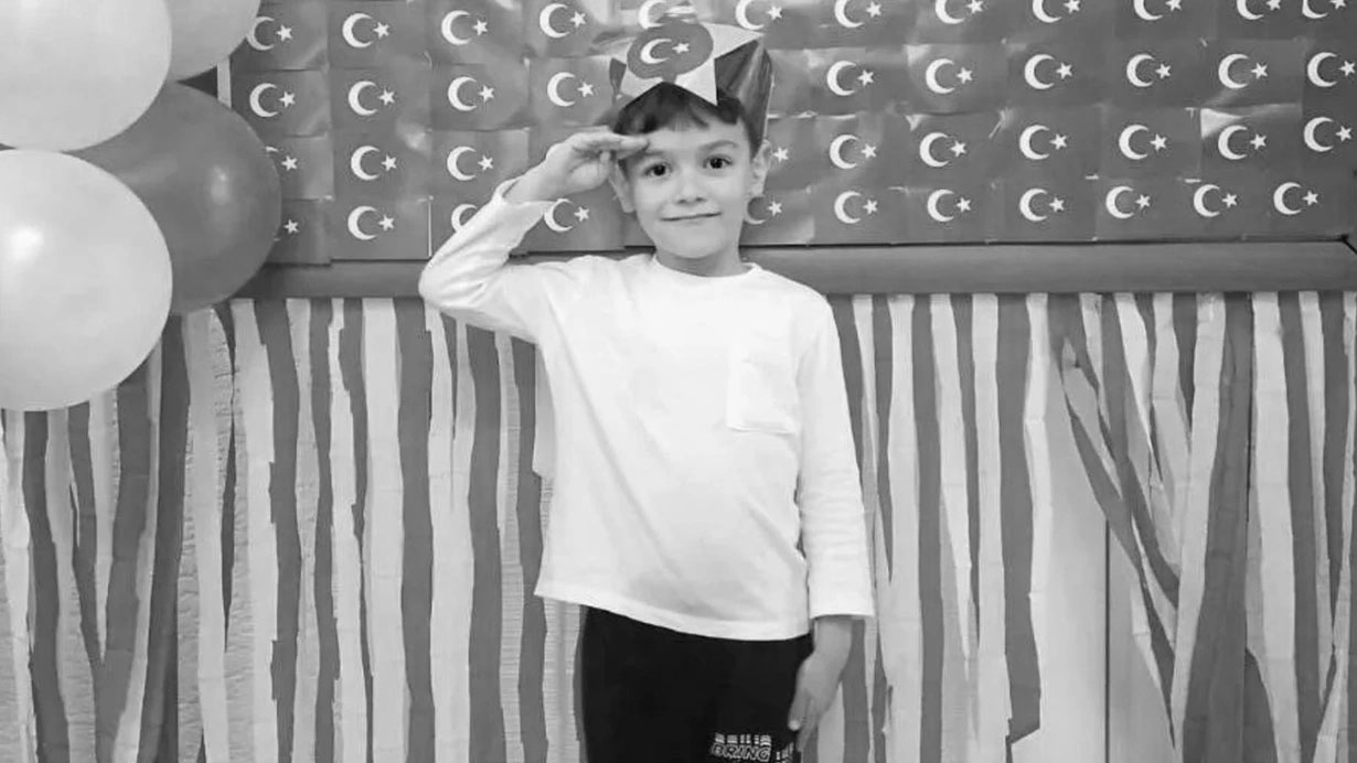 Bursa’da diş kliniğinde tedavi sonrası hayatını kaybeden 5 yaşındaki Deniz’le ilgili açıklama