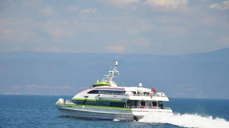 Bursa ile İstanbul arasında Bursa Büyükşehir Belediyesince karşılıklı işletilen deniz