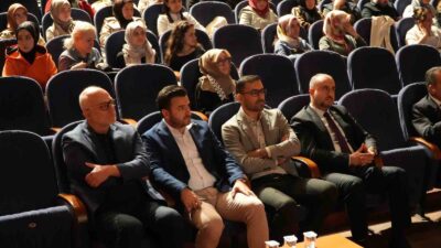 Bursa Büyükşehir’den ailelere ‘iletişim semineri’