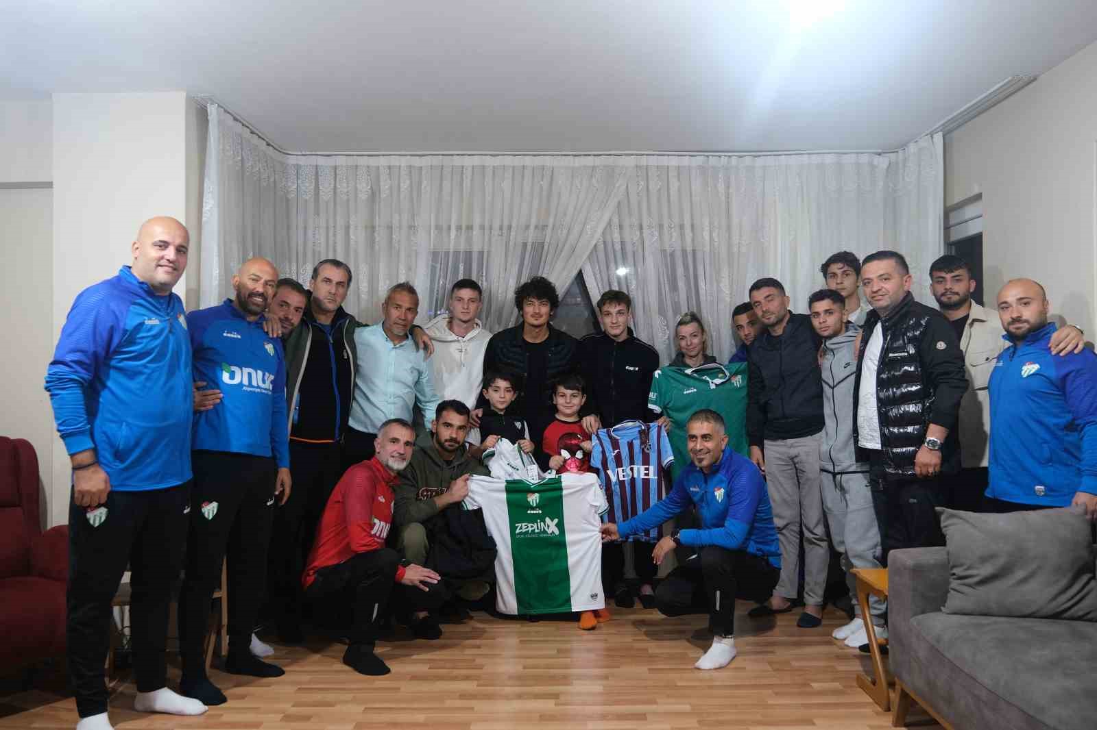 Bursaspor’dan anlamlı ziyaret Bursaspor’dan anlamlı ziyaret