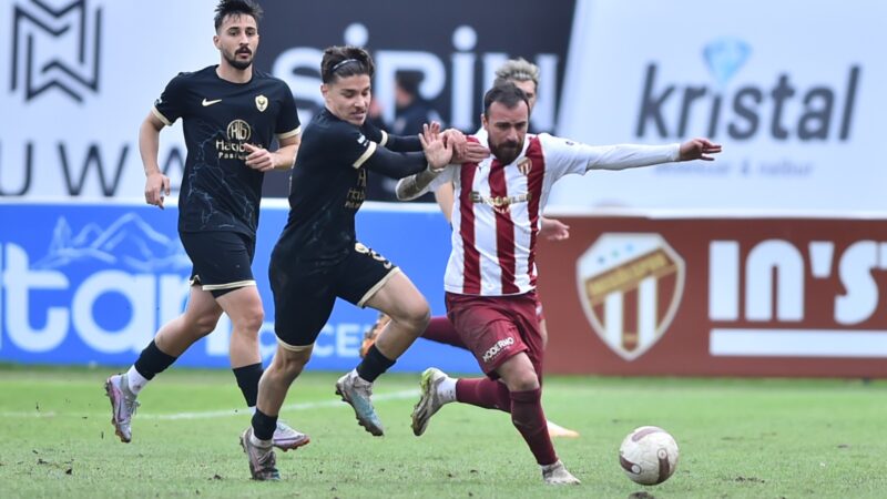 2. Lig’deki Bursa ekibi evinde 1 puana razı oldu TFF 2. Lig Kırmızı Grup'ta mücadele eden Bursa ekibi İnegölspor,