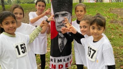 Bursa’da Uludağ Rotary Kulübü’nün anlamlı geleneği! Ata için koştular…