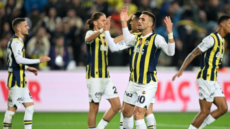 Avrupa’da Türk gecesi! Fenerbahçe tur, Beşiktaş prestij için sahada… Sarı lacivertliler Danimarka’da Nordsjaelland ile oynayacağı maçtan bir puanla ayrılması