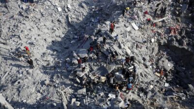 İsrail yine mülteci kampını vurdu: Çok sayıda ölü ve yaralı var