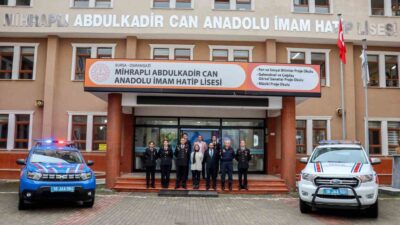 Bursa’da jandarmadan şehit kızına Öğretmenler Günü sürprizi