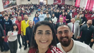 Bursa’nın şampiyonları Osmangazi Kırcılar Lisesi öğrencileriyle buluştu