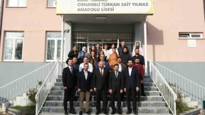 Orhaneli Belediye Başkanı Aykurt öğretmenleri unutmadı