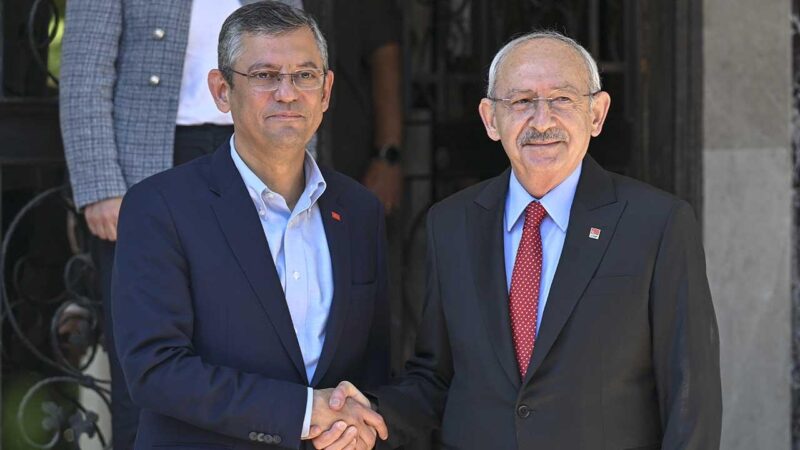 CHP Genel Başkanı Özel’den Kılıçdaroğlu’na ziyaret CHP Genel Başkanı Özgür Özel, başkanlık için yarıştığı Kemal Kılıçdaroğlu'nu