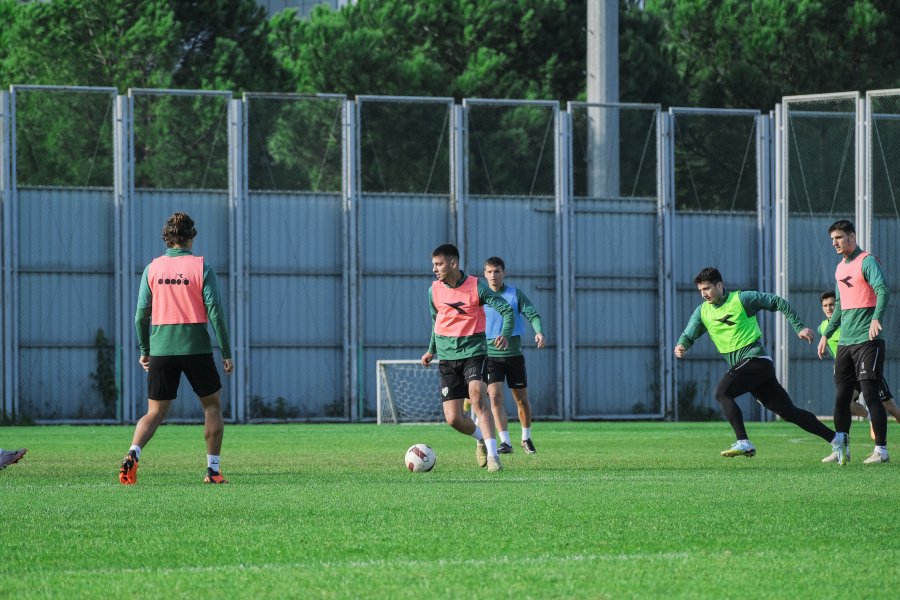 Bursaspor taktik çalıştı Bursaspor taktik çalıştı