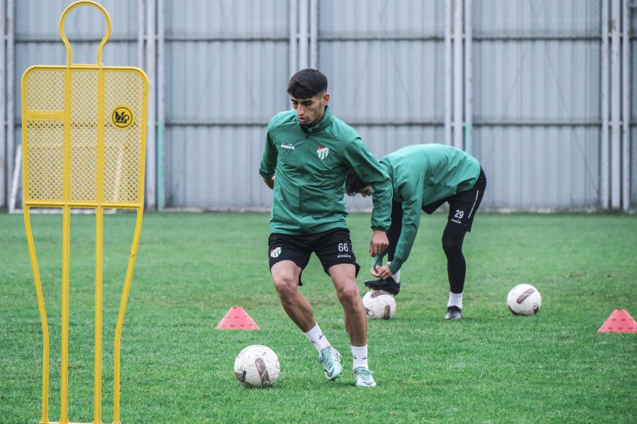 Bursaspor’da 1461 Trabzon FK hazırlıkları sürüyor Bursaspor’da 1461 Trabzon FK hazırlıkları sürüyor