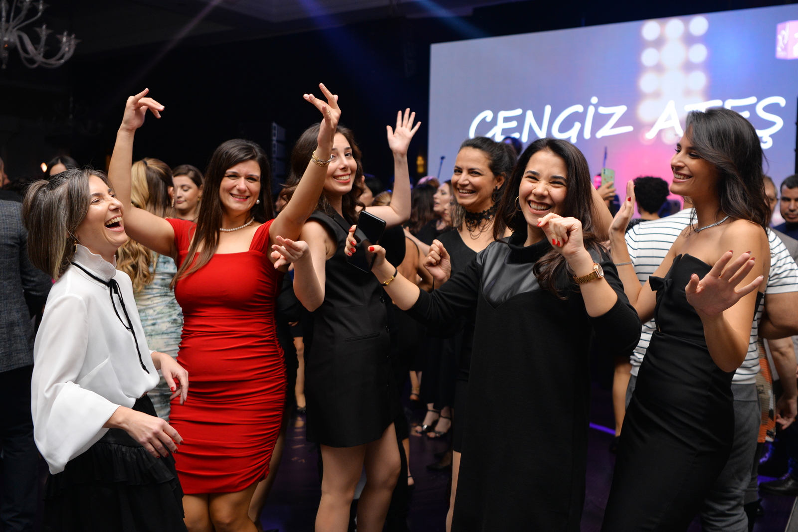 Şahinkaya’da Öğretmenler Günü coşkuyla kutlandı Şahinkaya’da Öğretmenler Günü coşkuyla kutlandı