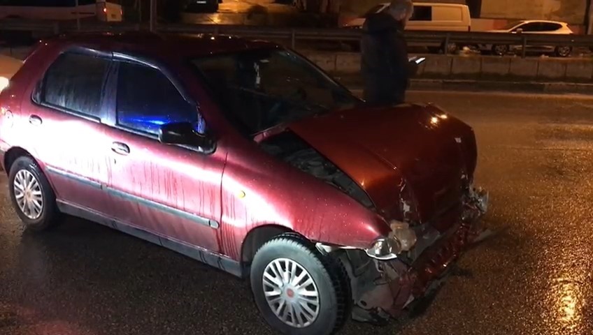 Bursa’da kaza! Şerit değiştirirken otobüse çarptı