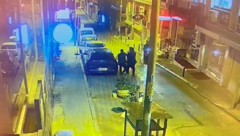 Eski eş dehşeti! Çocuğunun yanında…