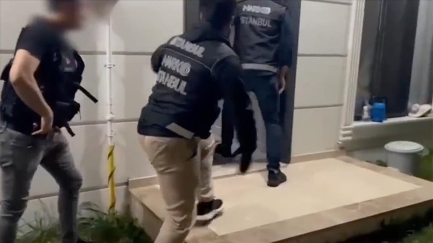 ‘Narkogüç’ operasyonu: 1 ton uyuşturucu ele geçirildi