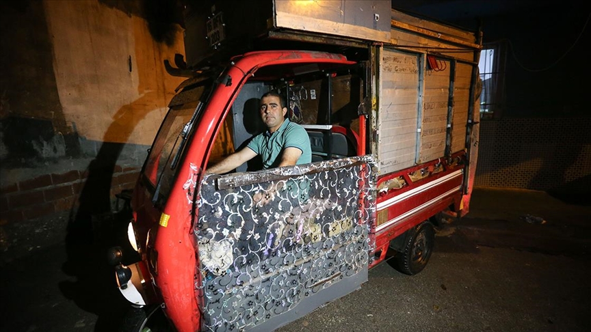 Bursa’da vatandaşın bayrak hassasiyeti! Yaptığıyla takdir topladı