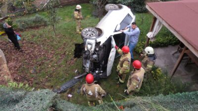 Aracıyla bahçeye uçtu: Yine ölmedik, çok şükür