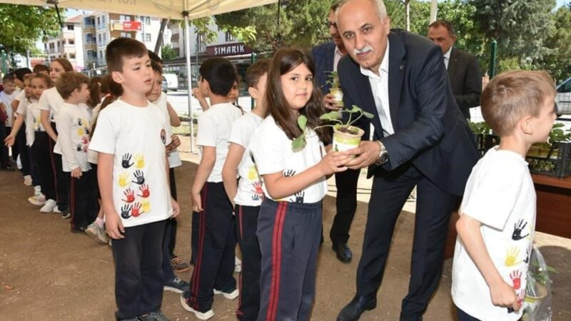 Yenişehir Belediyesi’nin 3 yıl önce faaliyete geçirdiği kompost gübre tesisinde