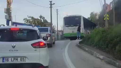 Görüntüler Bursa’dan… Canını hiçe saydı Görüntüler Bursa’dan… Canını hiçe saydı