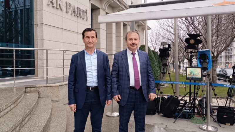 Olay Gazetesi Yazarı Ahmet Emin Yılmaz, AK Parti Harmancık İlçe