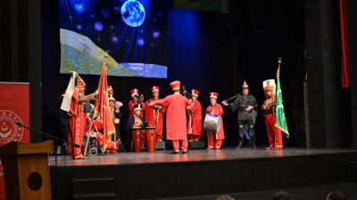 Bursa’da engeller sevgiyle aşılıyor