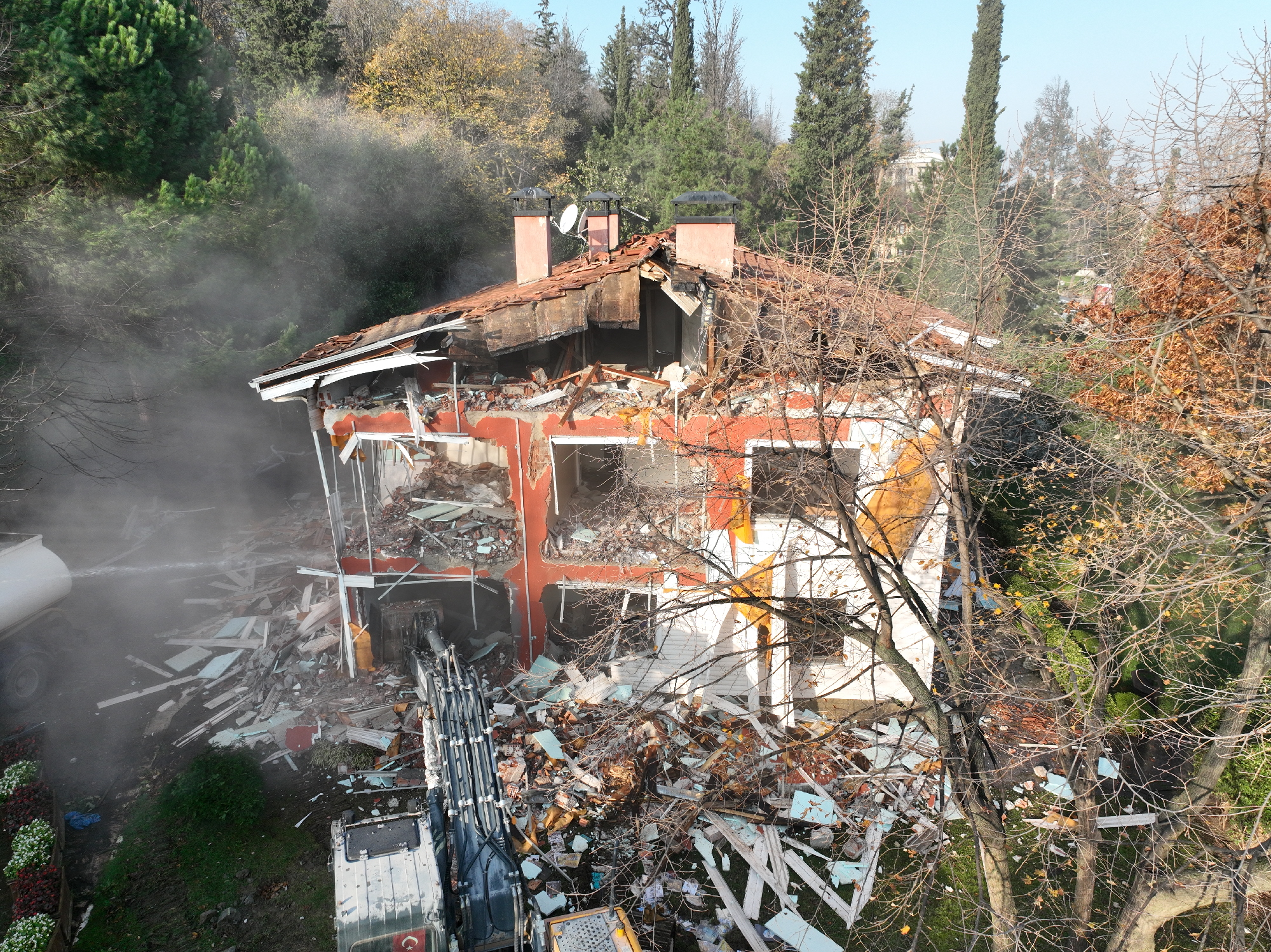 Bursa’da 63 yıllık ‘Başkanlık Konutu’ yıkıldı