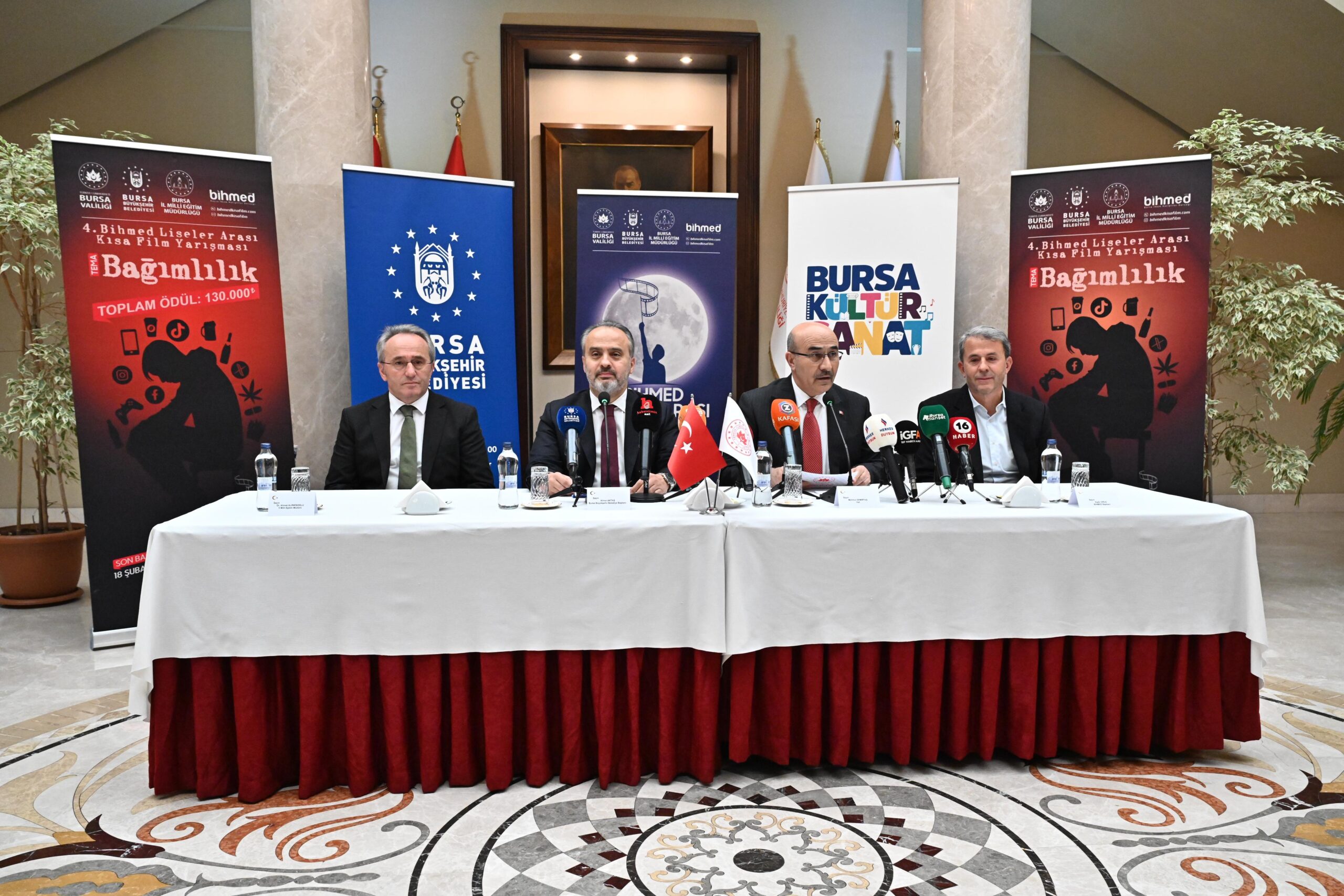 Bursa'da liseliler ‘bağımlılığı’ beyaz perdede anlatacak 3 33747 MTY1Nzg0Yj 2 scaled