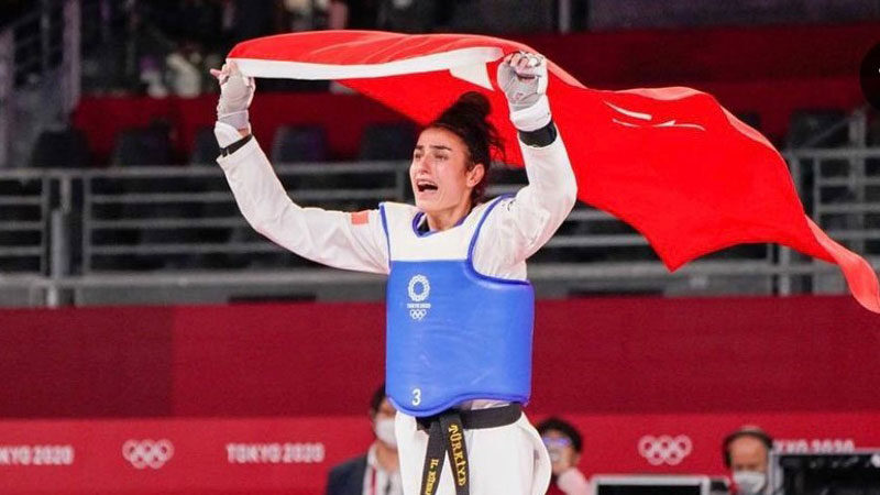 Büyükşehirli sporcular olimpiyat yolcusu Bursa Büyükşehir Belediyespor Kulübü sporcuları yine Olimpiyat sahnesinde olacak.