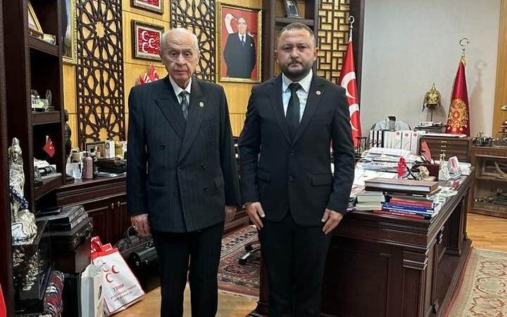 Yenişehir’de Ömer Silahlı MHP’den aday adayı oldu Cumhur İttifakı'nın Bursa'nın Yenişehir ilçesinde Milliyetçi Hareket Partisi Adayını destekleme