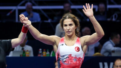 Buse Tosun Çavuşoğlu’na büyük onur