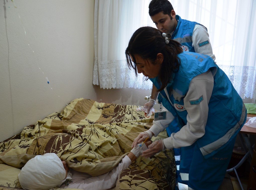 Bursa’da 58 bin 897 hastaya evde sağlık hizmeti Bursa’da 58 bin 897 hastaya evde sağlık hizmeti