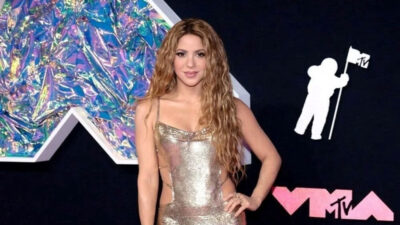 Görenleri şaşırtan Shakira heykeli