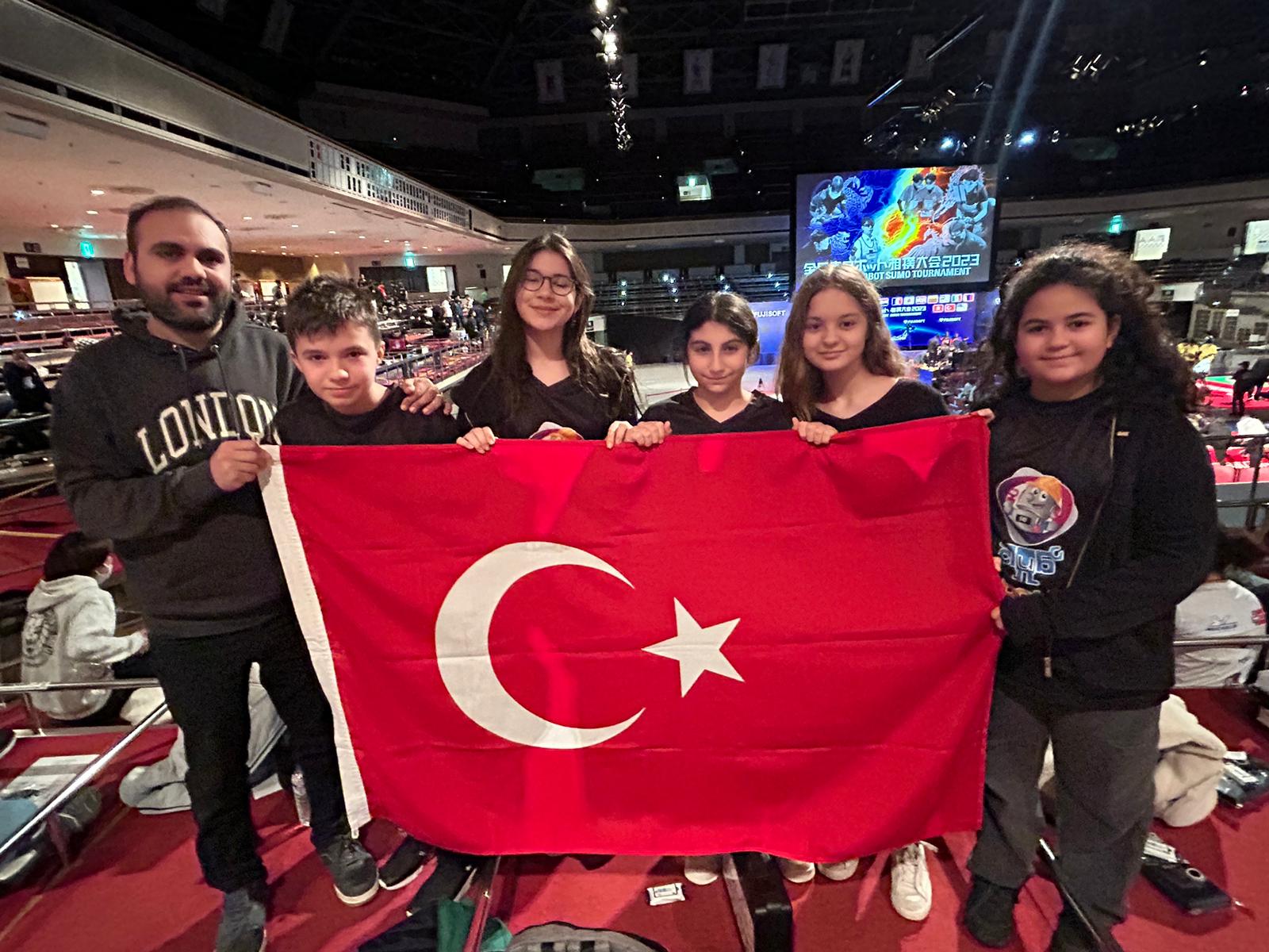 Bursalı öğrencilerden gururlandıran başarı! Bursalı öğrencilerden gururlandıran başarı!