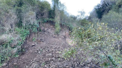 Karadeniz Sahil Yolu’nda heyelan