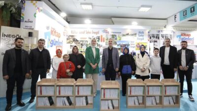 İnegöl’de Kitap Kuleleri sahiplerini buldu
