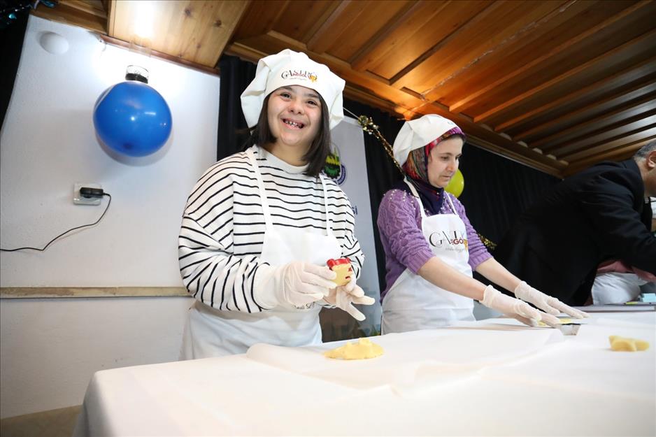 İnegöl’de engelsiz şefler maharetlerini mutfakta sergiledi İnegöl’de engelsiz şefler maharetlerini mutfakta sergiledi