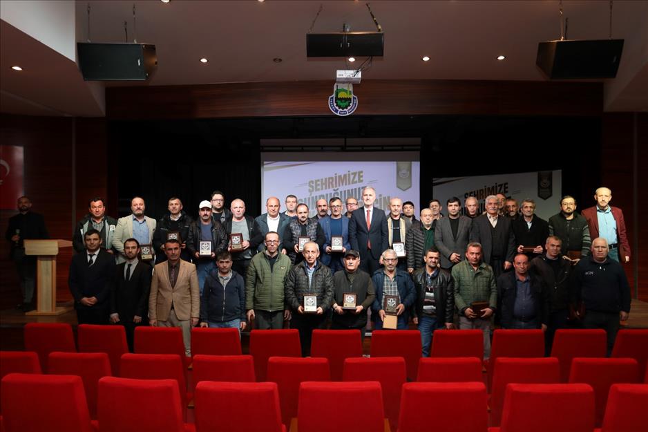 İnegöl Belediyesi’nden emekli olan personele vefa