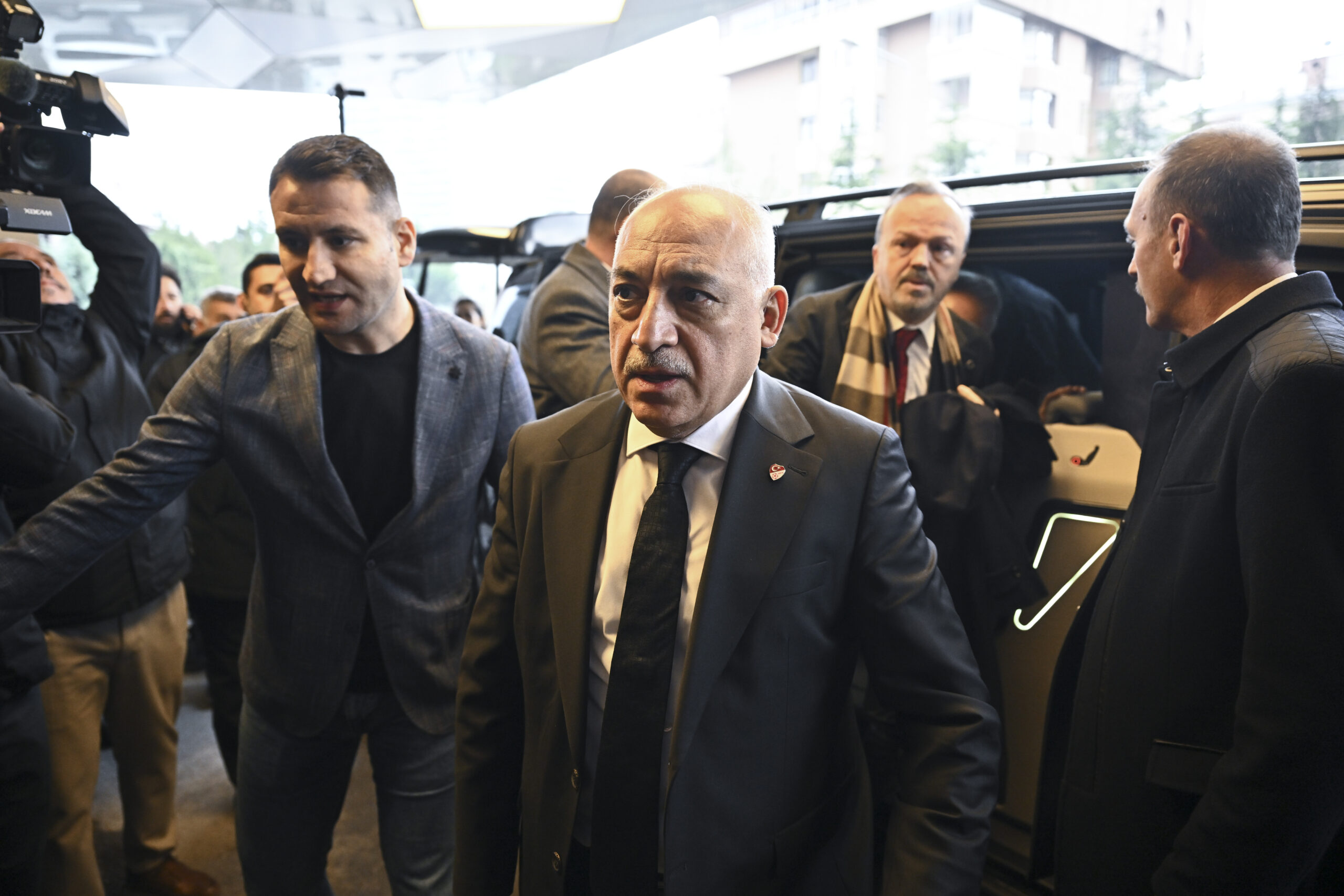 Ligler ne zaman başlayacak? TFF Başkanı Büyükekşi’den açıklama… Ligler ne zaman başlayacak? TFF Başkanı Büyükekşi’den açıklama…