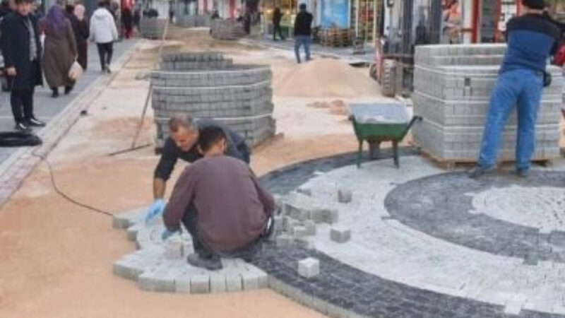 Bursa'nın Yenişehir ilçesinde, belediye tarafından hal içi mevkisinde başlatılan altyapı