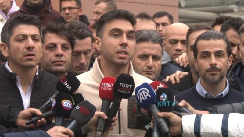 Süper Lig ve VAR hakemleri istifa etti Süper Lig ve VAR hakemlerinin tamamı, Türkiye Faal Futbol Hakemleri