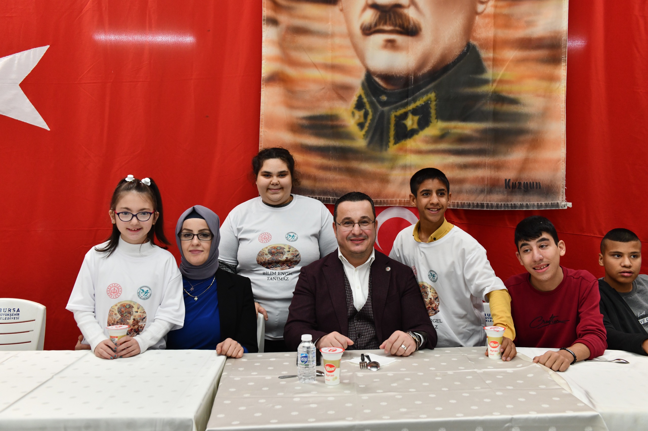 Başkan Kanar, TÜBİTAK 4006 Bilim Fuarı’nda