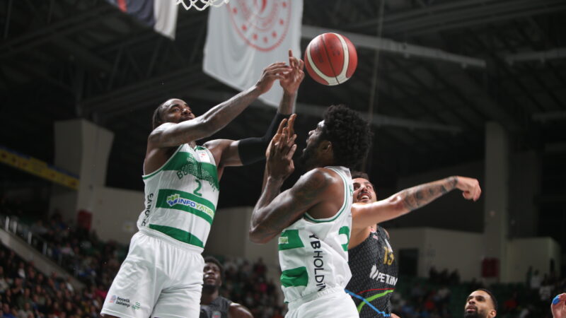 Potanın Timsahları kendine geldi! Türkiye Sigorta Basketbol Süper Ligi’nde play-off’a kalma mücadelesi veren Bursaspor