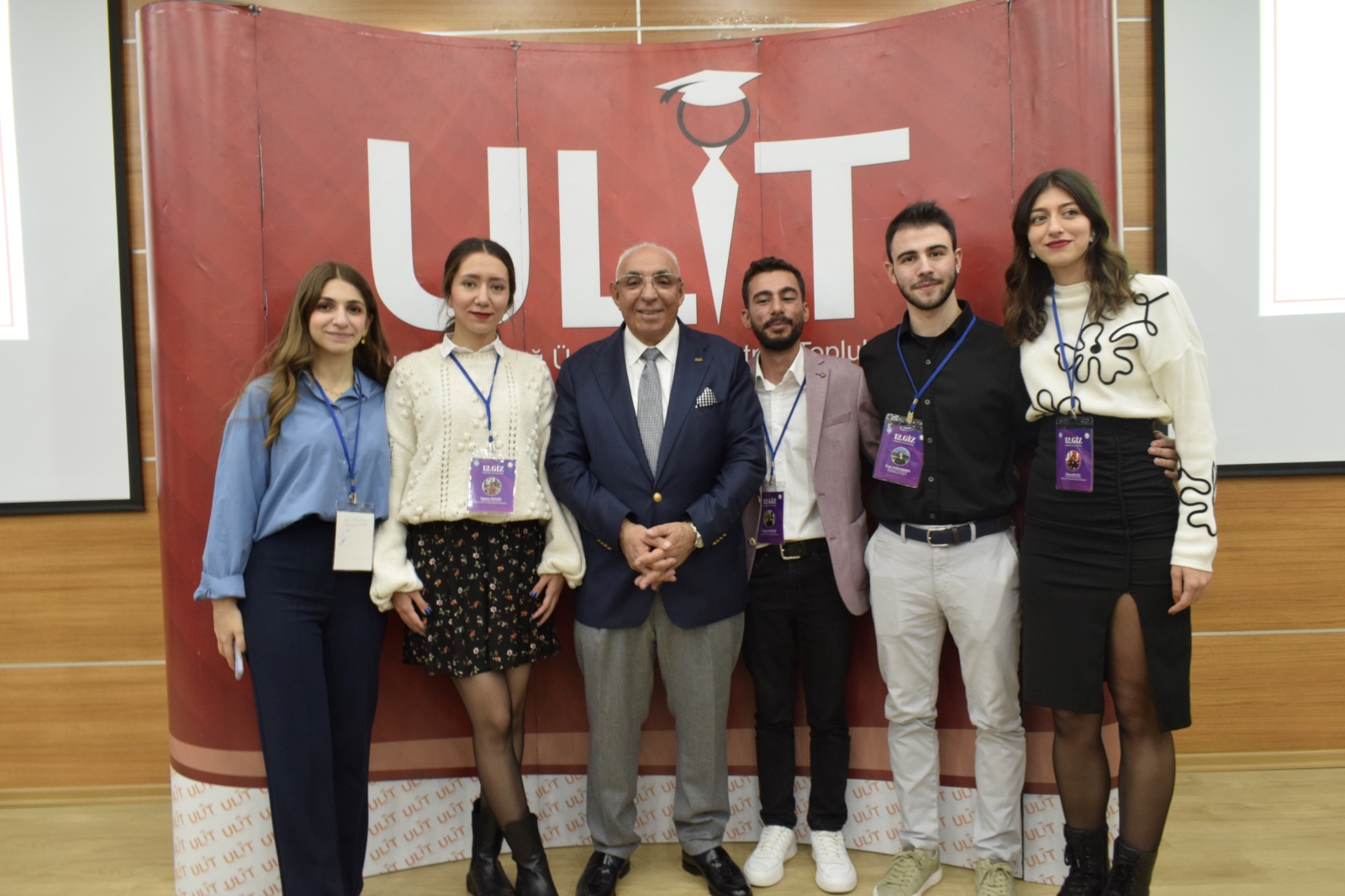 Yalçın Aras tecrübelerini üniversitelilerle paylaştı