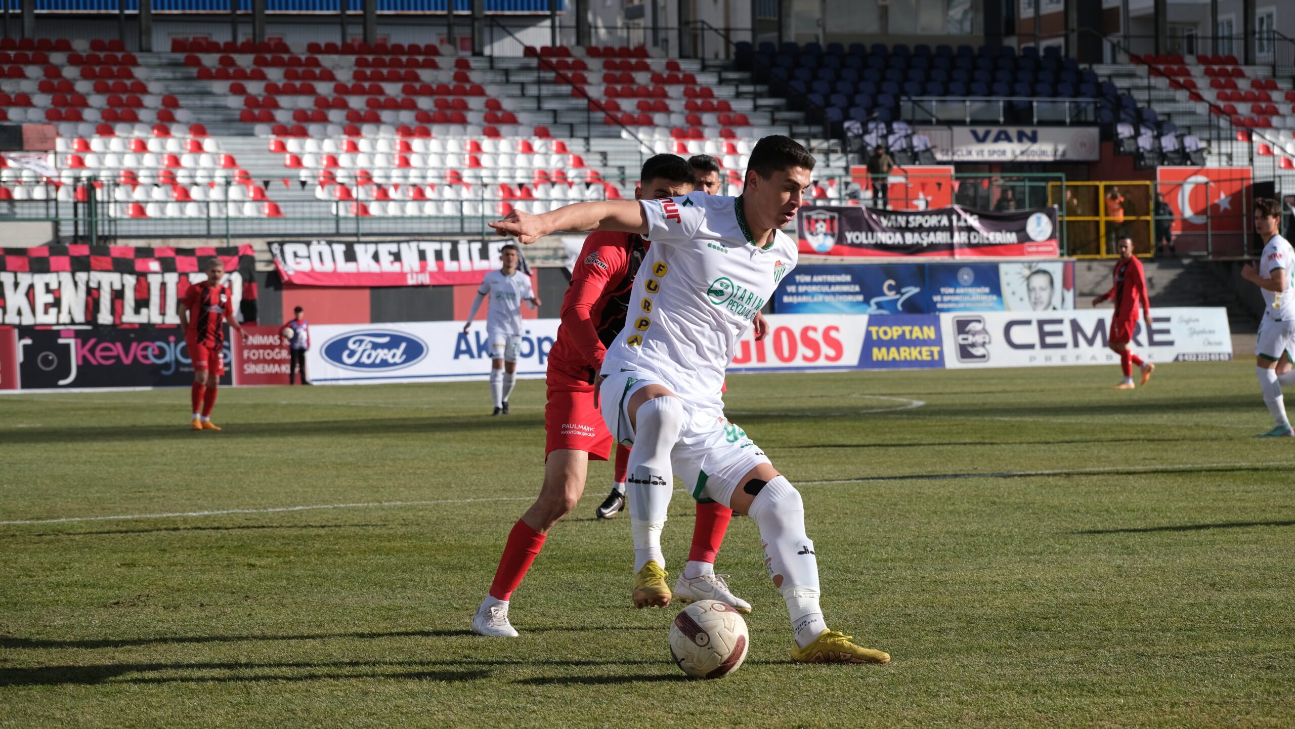 Bursaspor’a Van’da da büyük şok! Bursaspor’a Van’da da büyük şok!