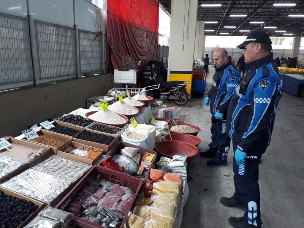 Mustafakemalpaşa zabıtası 5 yılda ilçenin çehresini değiştirdi Mustafakemalpaşa zabıtası 5 yılda ilçenin çehresini değiştirdi