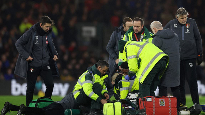 Premier Lig maçında korkutan anlar Premier Lig maçında korkutan anlar