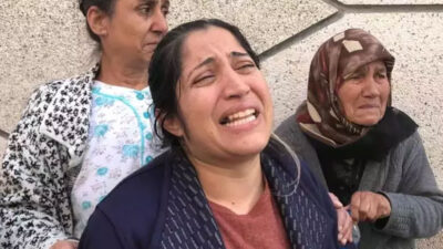 Edirne’de evi yanan kadın komşularıyla gözyaşlarına boğuldu