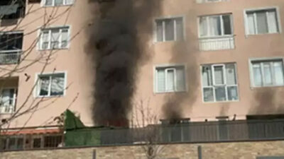 Ümraniye’de 4 katlı binada çıkan yangın kısa sürede söndürüldü