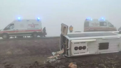 Şanlıurfa’da öğretmen servisi devrildi! Çok sayıda yaralı var