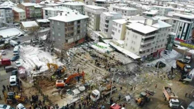 Depremde 31 kişiye mezar olan rezidans davasında tutuklu kalmadı