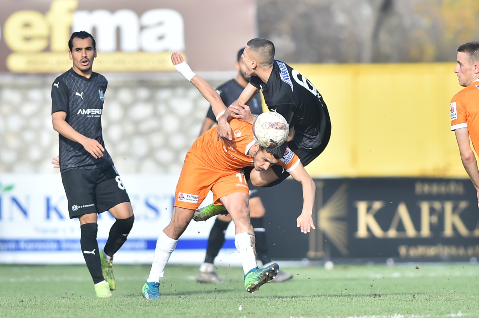 3.Lig’deki Bursa ekibi harikalar yaratıyor! İlk kez mücadele ettiği ligde tarih yazıyor 3.Lig’deki Bursa ekibi harikalar yaratıyor! İlk kez mücadele ettiği ligde tarih yazıyor